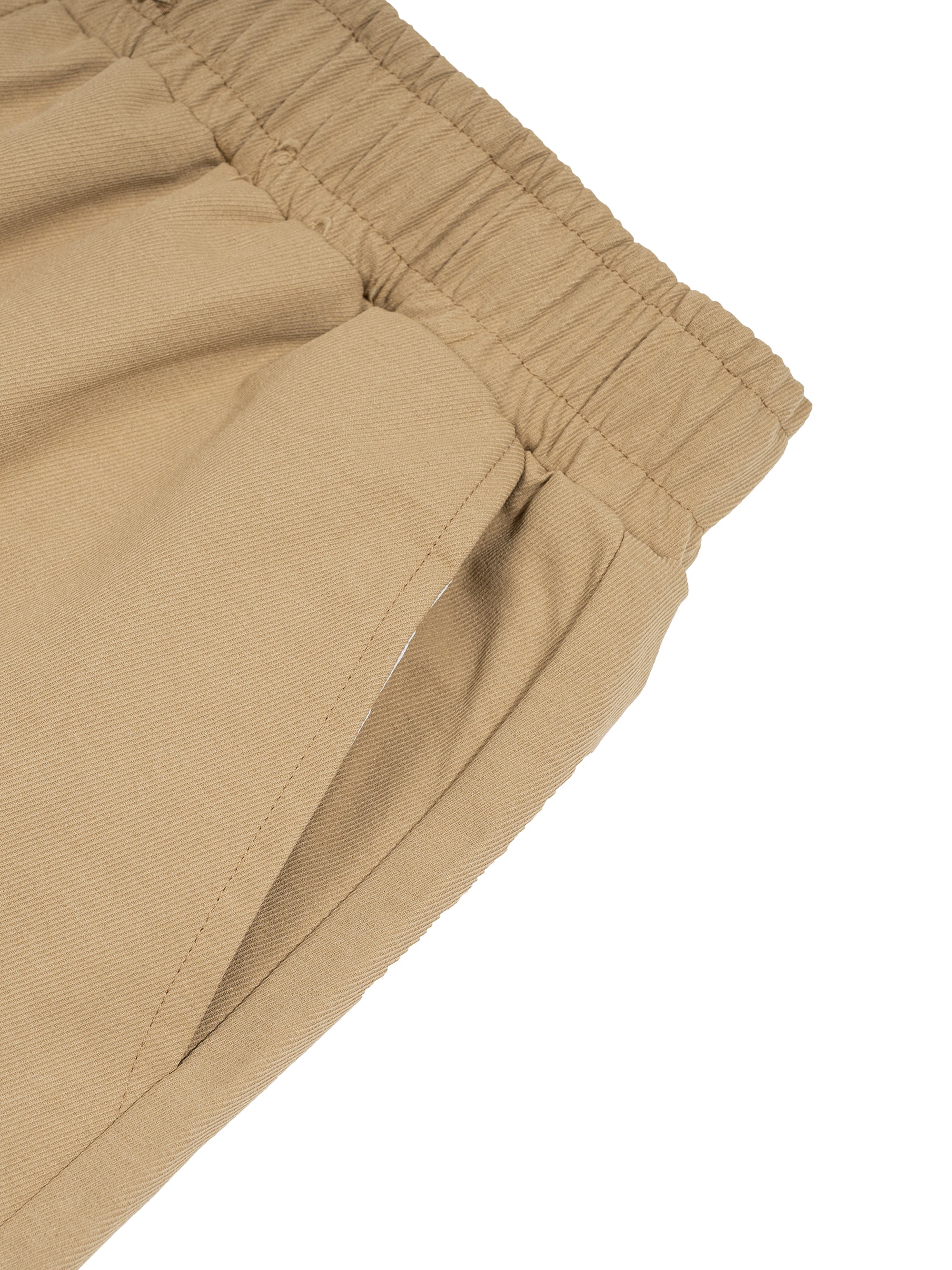 AMORAKI LINEAR SHORTS